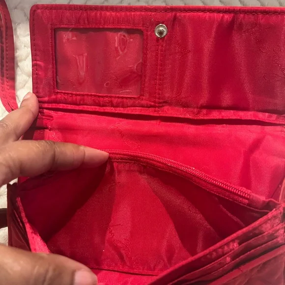 Vera Bradley Red Quilted Wristlet - Picture 4 of 10